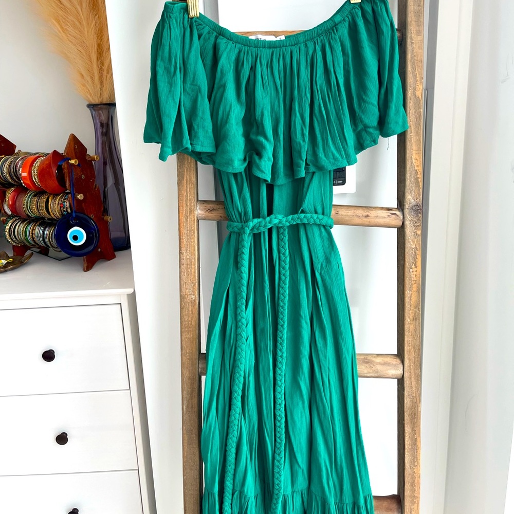 JustFab off-the-shoulder green dress (with pockets!)
